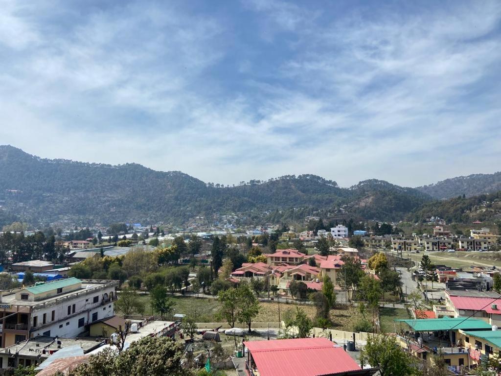 Siddhi Vinayak Hotel And Banquet Bhīm Tāl Exterior foto